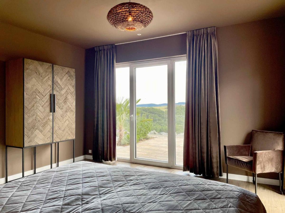 Luxapart Eifel Mit Privater Sauna Harscheid Exterior foto