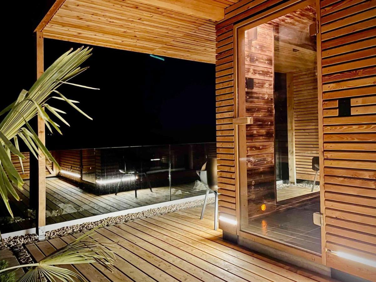 Luxapart Eifel Mit Privater Sauna Harscheid Exterior foto